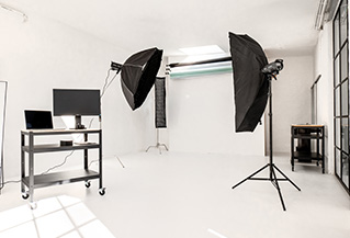 Foto vom Yaard Content-Studio – lichtdurchflutetes Fotostudio mit großzügiger Raumgestaltung